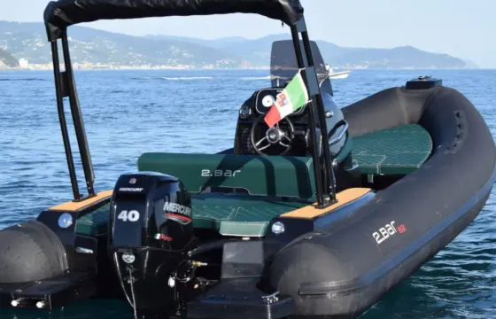 Luxury Black 20ft RIB Boat for up to 6 guests in Rapallo, Liguria