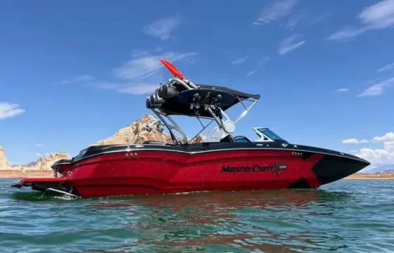 Luxury 24' MasterCraft XStar Wake Surf Boat in Boise, Idaho