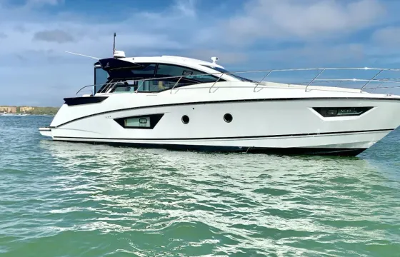 Luxury Beneteau Gran Turismo 46 Yacht Charter in Clearwater, FL