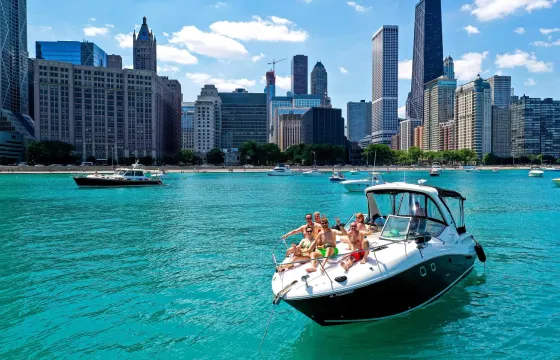 31ft Sea Ray Motor Yacht Chicago Romantic Family Getaway!