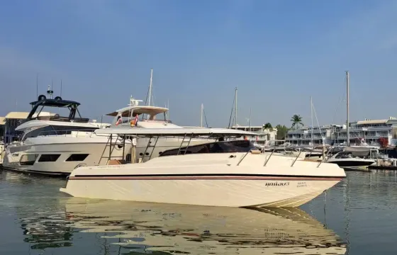 Mook Noi - Phi Phi & Khai/James Bond and Naka