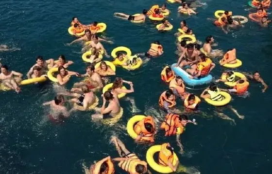 Boat & Speed Boat Rental in Nha Trang, Vietnam