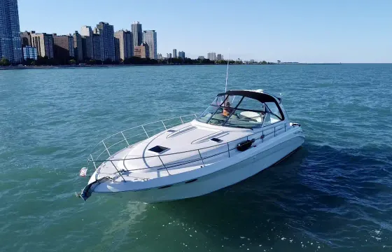 46ft Luxury Sea Ray 410 Express Cruiser Yacht Chicago for 13 Guests