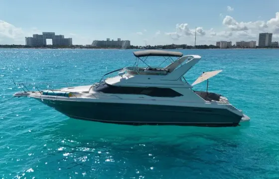 Sea Ray 50ft Private Yacht Charter in Cancun for up to 17 Guests
