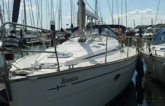 Sailing Getaway on "Reunion" Sailboat in Southampton