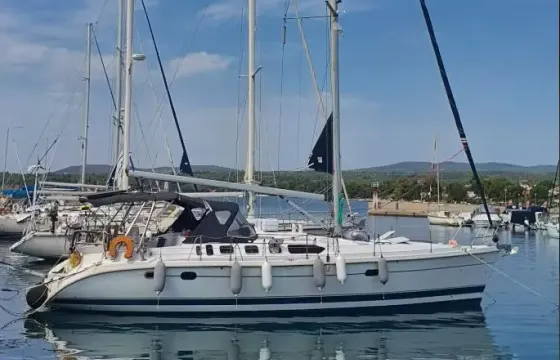 Thessaloniki Riviera Sailing Cruises on Hunter 460