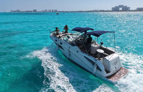 Enjoy Cancun In 27ft Sundancer For 6 Person!