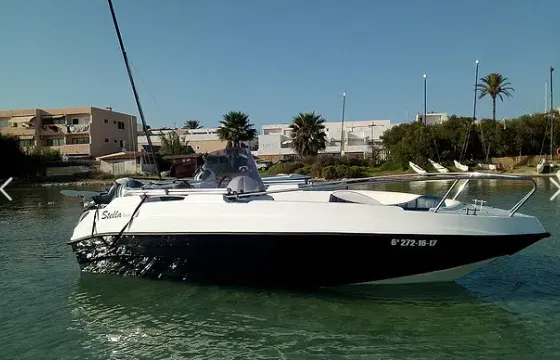 Rent 15' Kruger Center Console in La Savina, Spain