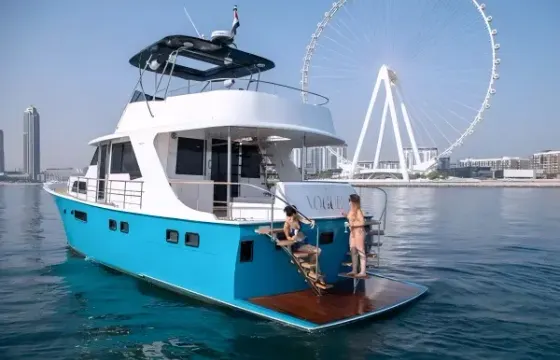 Dubai: 64' Hatteras luxury yacht, refurbished in 2024 for a premium experience.