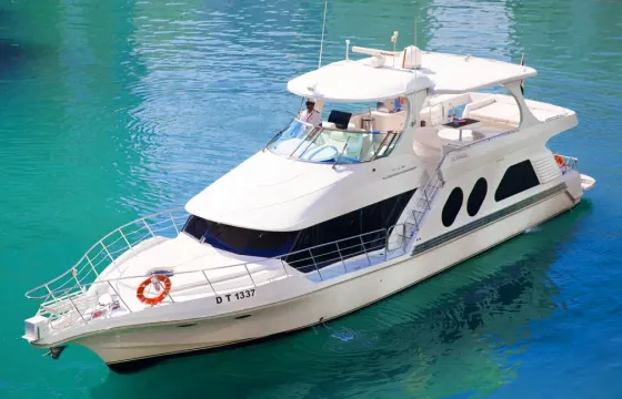 62ft Party Yacht up to 25 guests - Dubai Marina