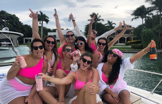 Luxury 50' Sea Ray Yacht Rental in South Beach Miami - All-Inclusive Packages