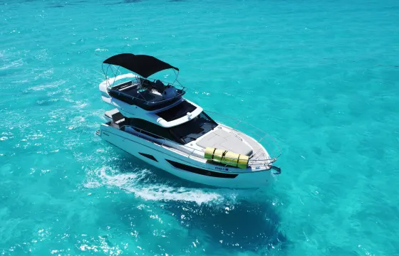 Cairo 40' Motor boat in Cozumel