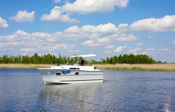 Rent Nautica MC Motor Yacht in Wilkasy, Poland