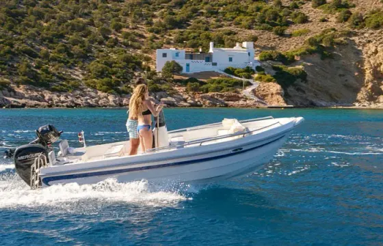 "Apollon" 4.5m/30hp - No License required in Sifnos island