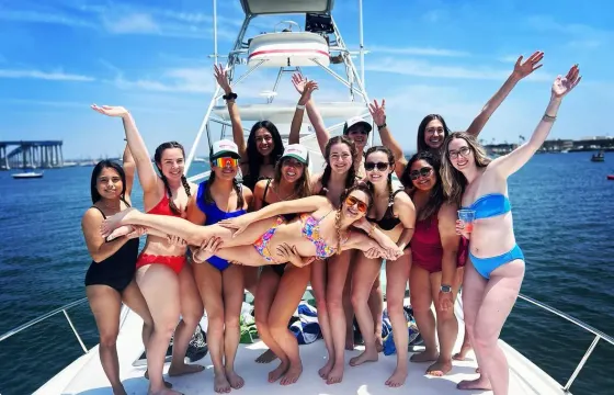 40’🍹Party🎵Yacht 🛥️San Diego Bay👙(Up to 12 guests) starting at $300/hr
