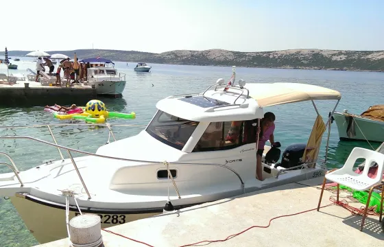 2018 Fortis 590 C Motor Yacht for Cruising in Rab