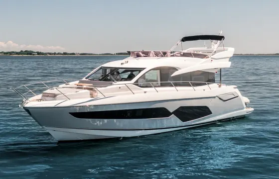Sunseeker 70' Exclusive Motor Yacht - Perfect for Private Events in Chicago