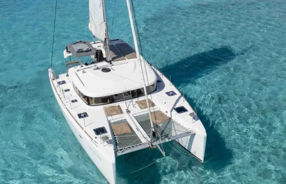 40ft Luxury Catamaran Private Charter for up to 25 people
