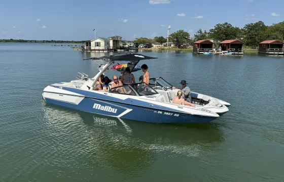 Malibu 24' Wake Boat - Wakesurf - Floating Island - Tubing - Sunset Cruises