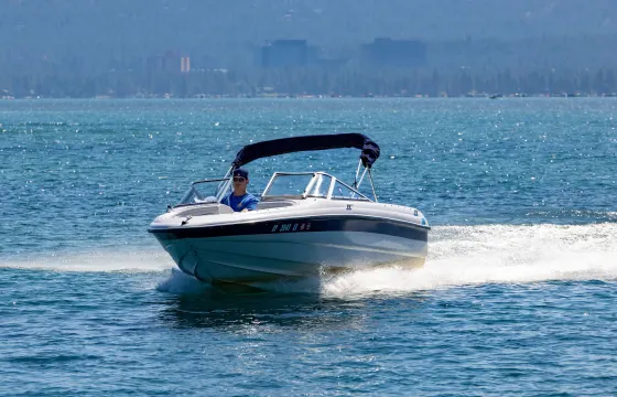 18' Reinell Cruiser Rental for Amazing Day in South Lake Tahoe