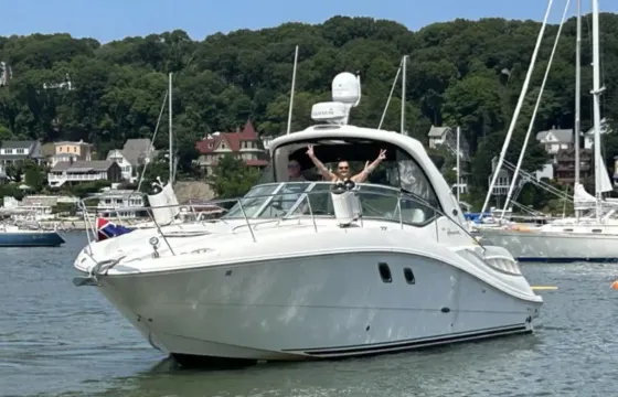 Welcome aboard on our 33ft charter have fun, relax & enjoy Sunset Cruises.
