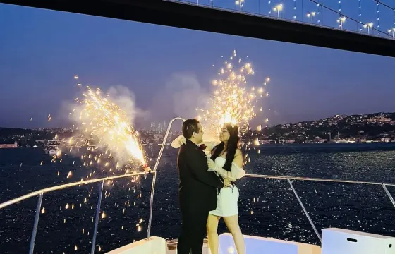 Amazing 63ft Yacht Tour for Special Event in İstanbul, İstanbul