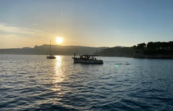 Sunset Calanques Cruise aboard a Traditional Wooden Boat – Cassis