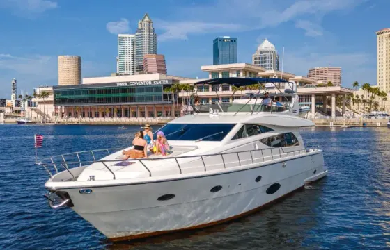 67ft Uniesse Flybridge Yacht Charter in Tampa, FL