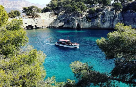 Calanques National Park aboard a Traditional Wooden Boat – Cassis