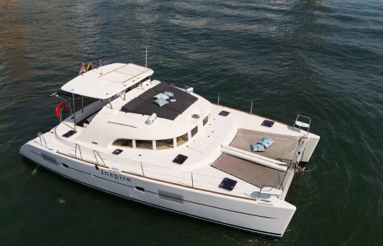 Luxury Catamaran Lagoon ' Capacity up to 18