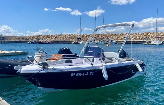 17ft Ranier Boat rental in l'Escala “Costa Brava”