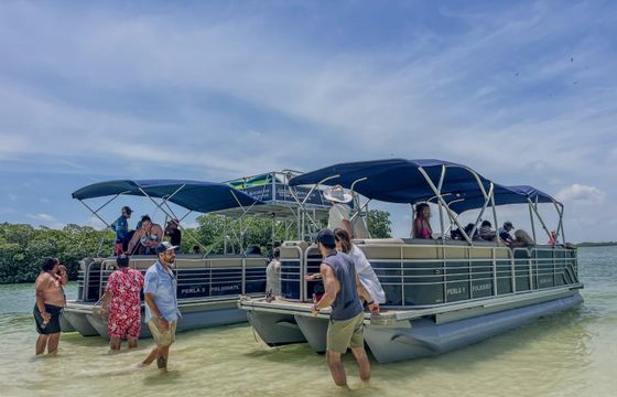 28ft Party Cruiser Pontoon with Slide! - Enjoy Cancún & Isla Mujeres!