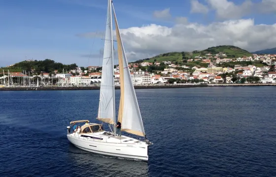 Charter a Dufour 450 Grand Large - PRIMO - Base Horta, Faial Island, Açores, Portugal