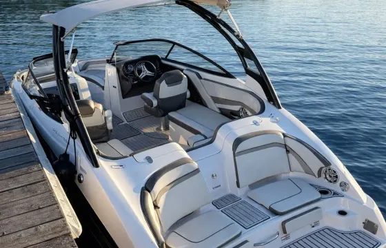 2017 Yamaha 242 Limited S | Tube, Wakeboards & Sightseeing Included