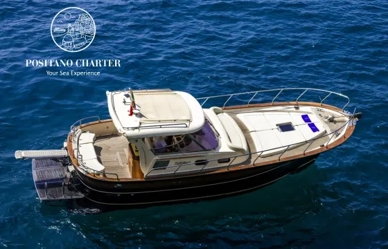 Born and raised in Positano come to explore the coast with us and enjoy the boat