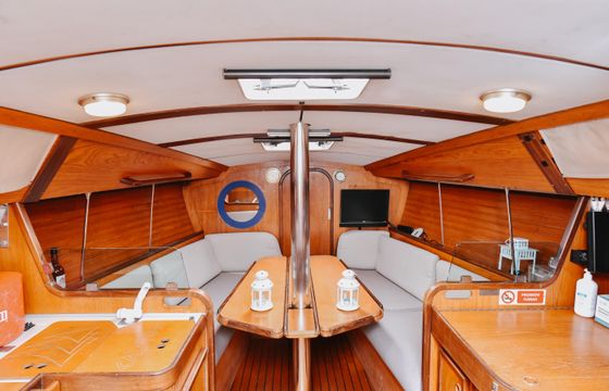 Exclusive Sailboat Cruise 2h