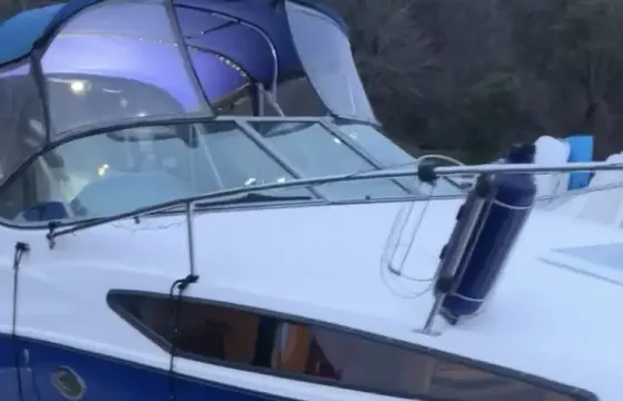Escape to the water & Let The Tide Roll with Bayliner 265 cruiser!