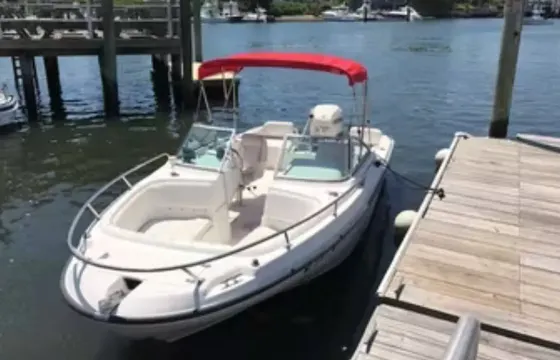 20' Dauntless Boston Whaler in Hyannis Harbor, Massachusetts - Cape Cod