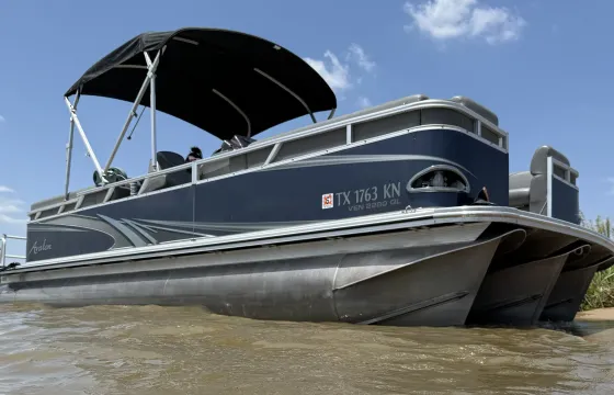 2022 Avalon Quad Lounger Tri-toon