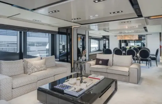 40m Luxurious Yacht Charter in Dubai