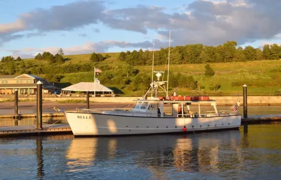 The Best Boston Fun Cruise Aboard 49ft Motor Yacht