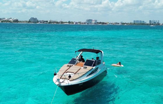 Experience Cancun on Lily 29ft Motor Yacht for Up to 8 Guests