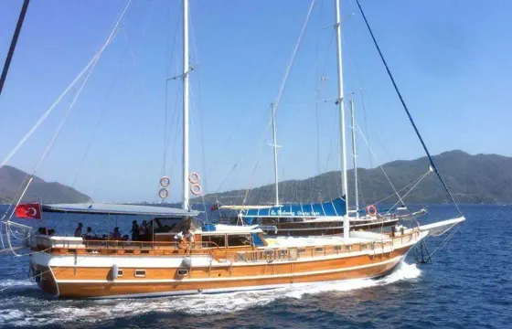 ES YILMAZ This Wonderful Deluxe Gulet Yacht is 29.m Long and for 18 People