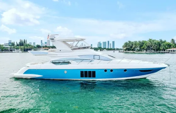 Luxury Azimut 64' Yacht Best for Party in Miami