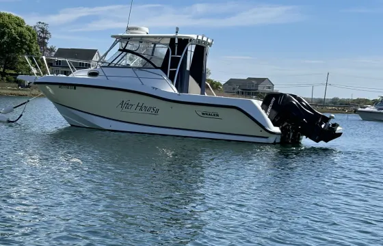 27' Boston Whaler Conquest Cuddy Cabin in Scituate, Massachusetts