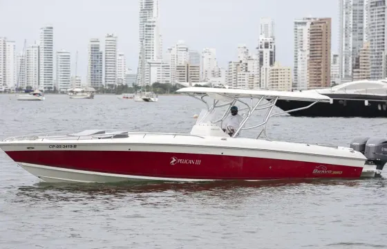38' Center Console Charter in Cartagena, Colombia