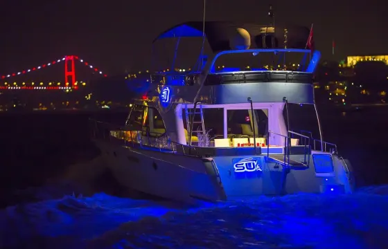 70' Private Luxury Yacht Rental in Istanbul with Premium Service