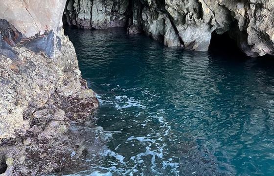 Sesimbra: Private visit to the Caves