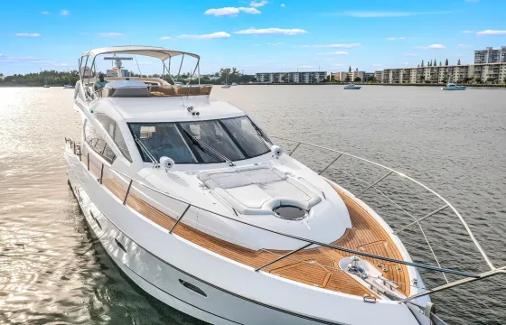 Enjoy Miami in our 70ft Sunseeker Manhattan Yacht