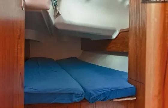 Charter 37' Jeanneau Sun Fast Cruising Monohull in Livorno, Italy